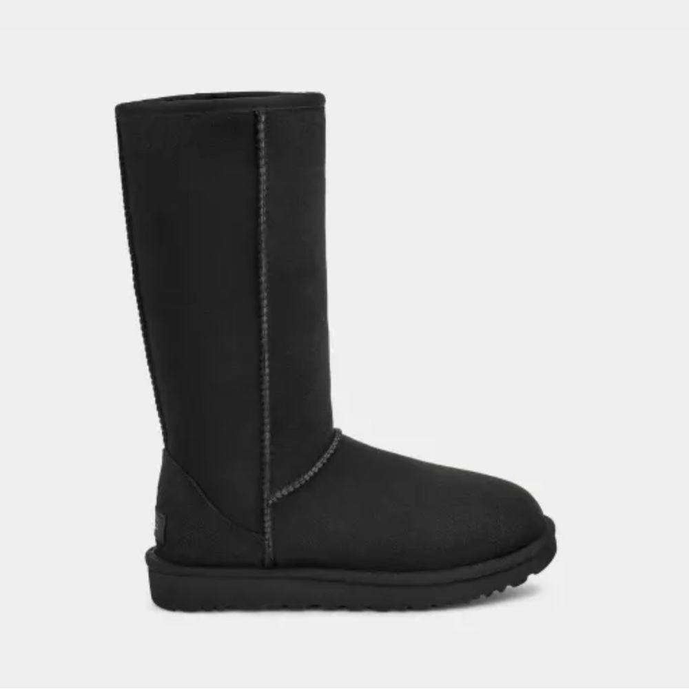 NIB Tall Classic Black Uggs